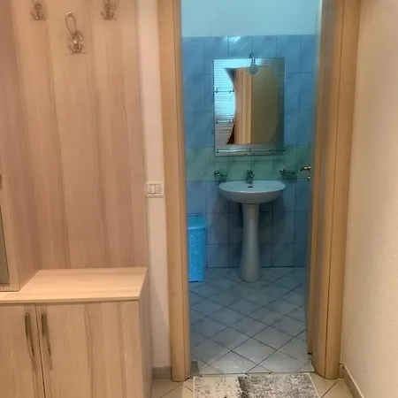 Апартаменты I&s 2 *