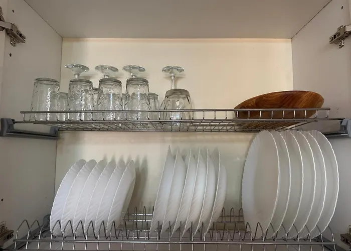 I&s 2 Apartament Golem (Tirana)